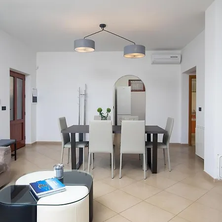 Zuccon Villa